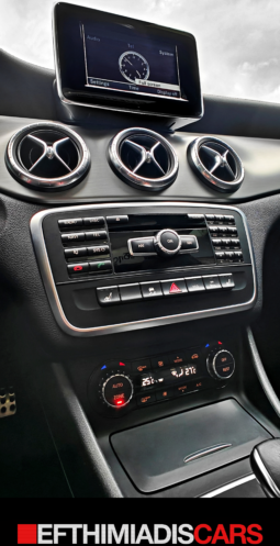
										Mercedes-Benz CLA 45 AMG 2014 4MATIC | DCT 7-Speed | 450PS | Panorama full									